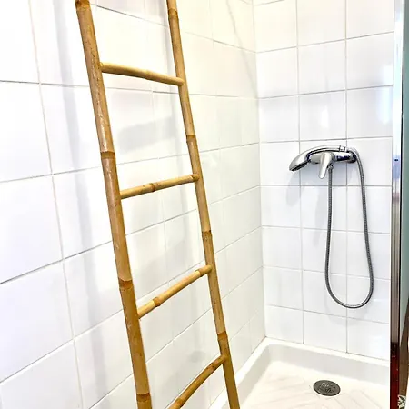 Le Palace Hostel *